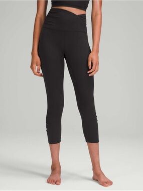 Rare Lululemon Align High-Rise Ruched Waist 22” Crop Legging Size 8 Black